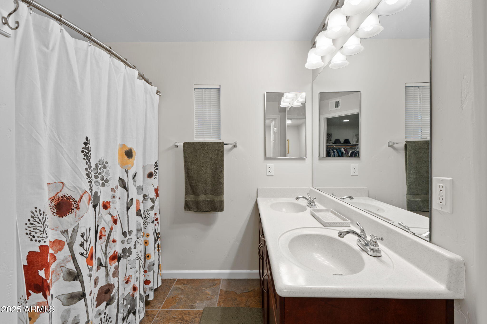 1920 East Bell Road, Unit 1034 Phoenix, AZ 85022 - Photo 17 of 34 17-web-or-mls-1902-e-bell-rd