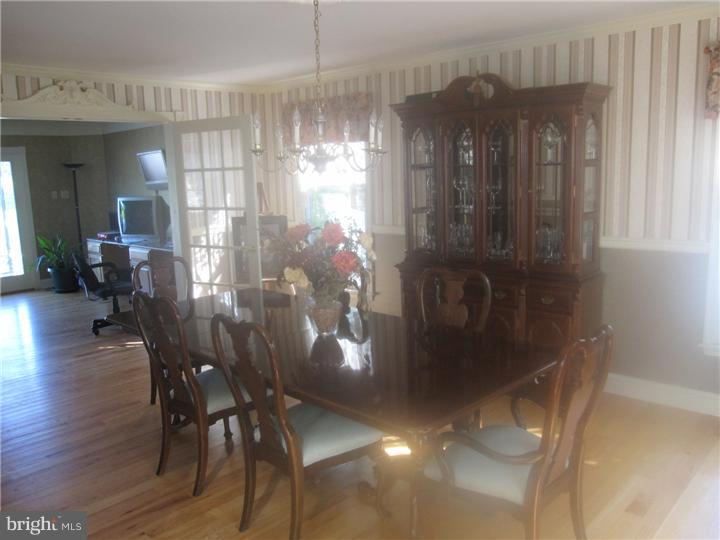 26 Rocking Horse Way Southampton, PA 18966 - Photo 6 of 12 Dining Room