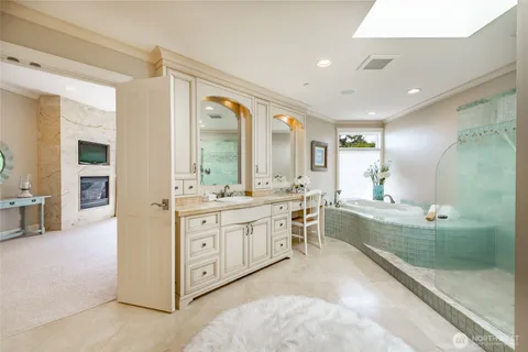 $2,799,000 | 5685 Nakat Way, Blaine, WA 98230