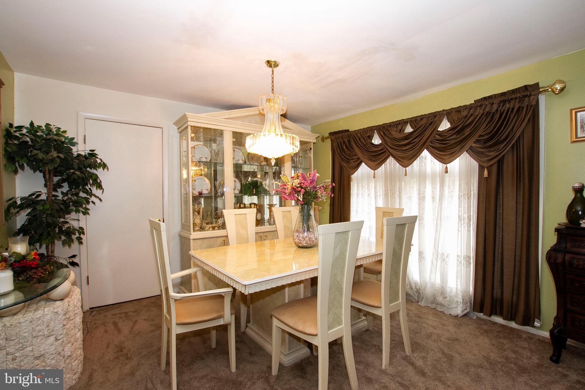 1011 Smoke Tree Road Baltimore, MD 21208 - Photo 4 of 22 Gallery Image 4