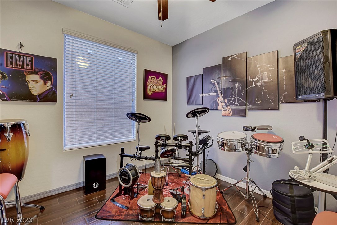 7055 Florido Road Las Vegas, NV 89178 - Photo 12 of 42 Gallery Image 12