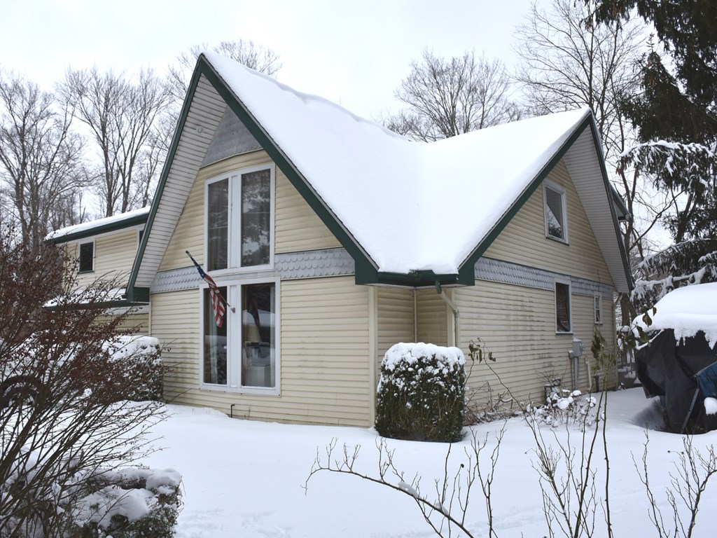 682 Hadley Road Greenville, PA 16125 - Photo 3 of 26 Gallery Image 3