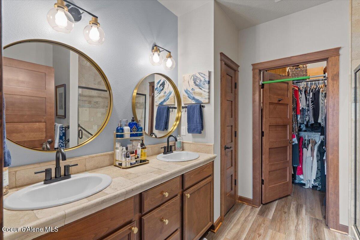 4577 Greenchain Loop, Unit 1 Coeur D'Alene, ID 83814 - Photo 31 of 53 31-Primary bathroom