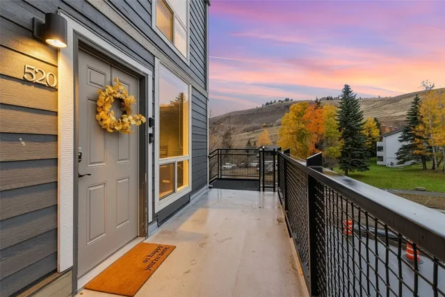 $594,900 | 490 Straight Creek Drive, Unit 520, Dillon, CO 80435