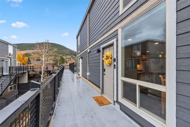 $594,900 | 490 Straight Creek Drive, Unit 520, Dillon, CO 80435