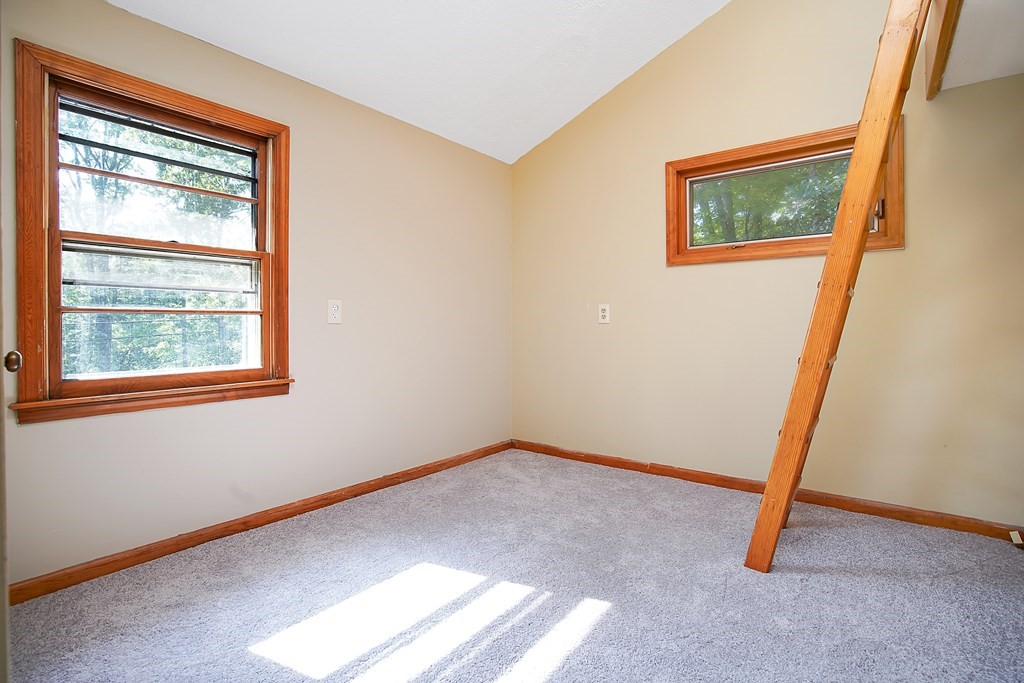 54 Davis Road Southwick, MA 01077 - Photo 20 of 30 Gallery Image 20
