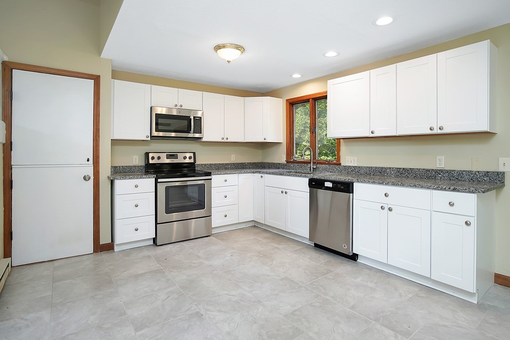 54 Davis Road Southwick, MA 01077 - Photo 7 of 30 Gallery Image 7