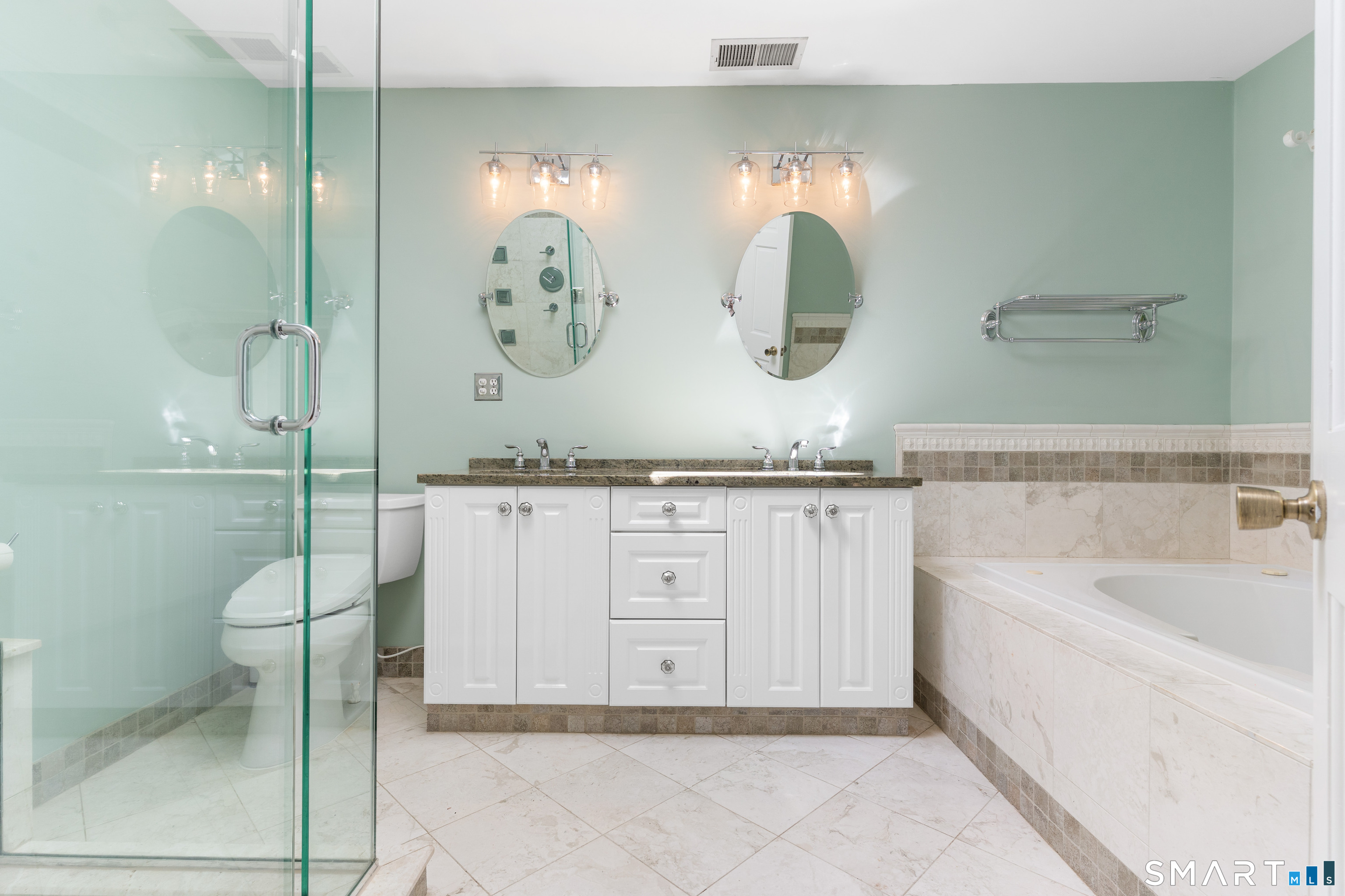 84 Sawmill Road Branford, CT 06405 - Photo 22 of 40