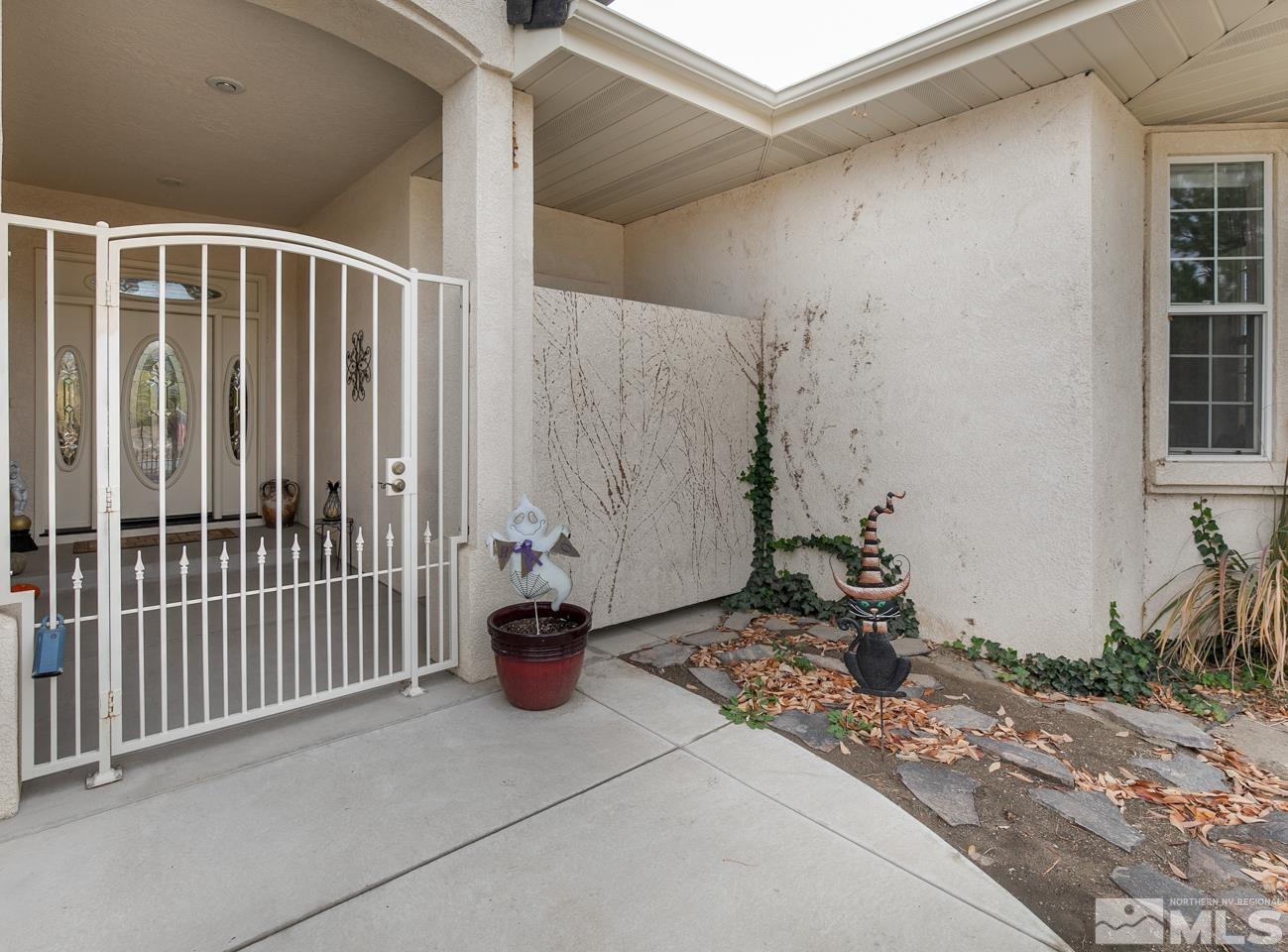 5275 Rivers Edge Drive Fallon, NV 89406 - Photo 28 of 36 a view of a porch