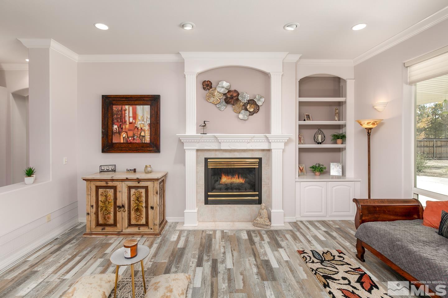 5275 Rivers Edge Drive Fallon, NV 89406 - Photo 4 of 36 a living room with furniture and a fireplace