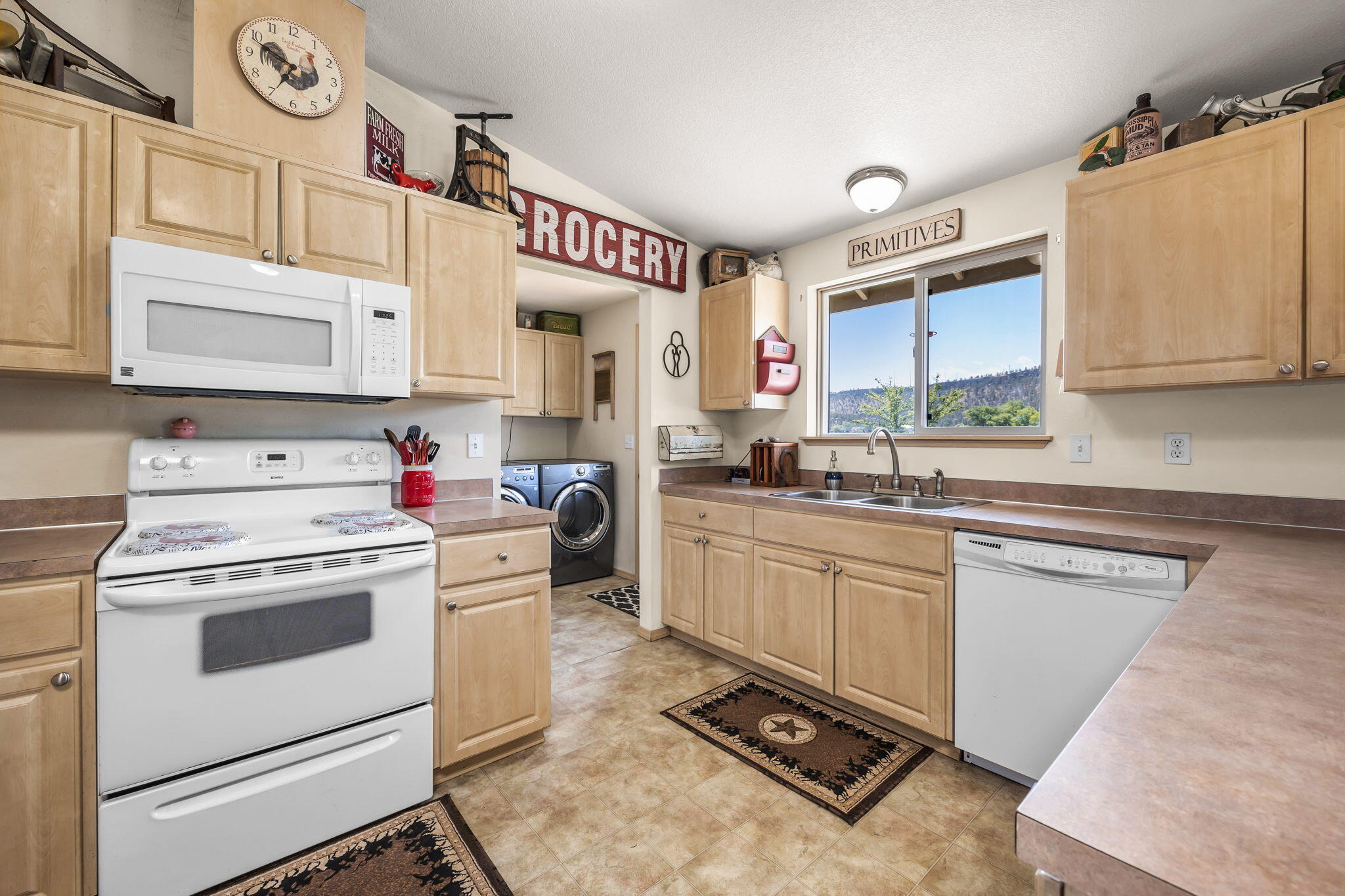 3902 Rimrock Acres Loop Prineville, OR 97754 - Photo 19 of 38 2022_07_12_3902_rimrock_acres_loop-51