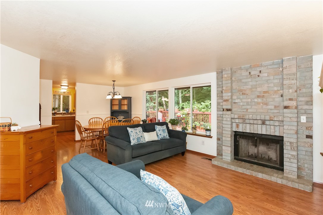 3563 Ridgetop Court Northeast Bremerton, WA 98310 - Photo 2 of 18 Gallery Image 2