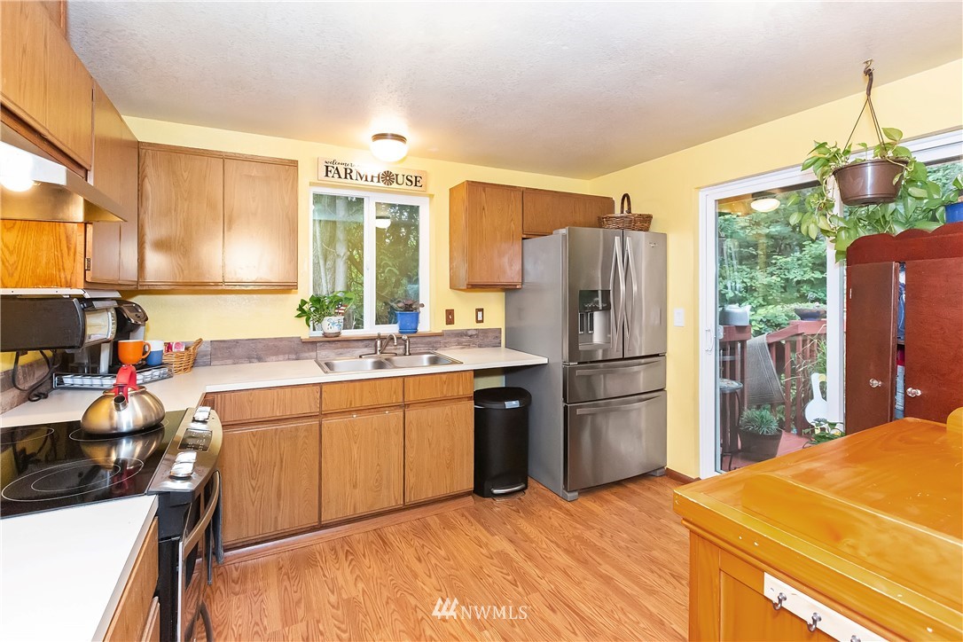 3563 Ridgetop Court Northeast Bremerton, WA 98310 - Photo 6 of 18 Gallery Image 6