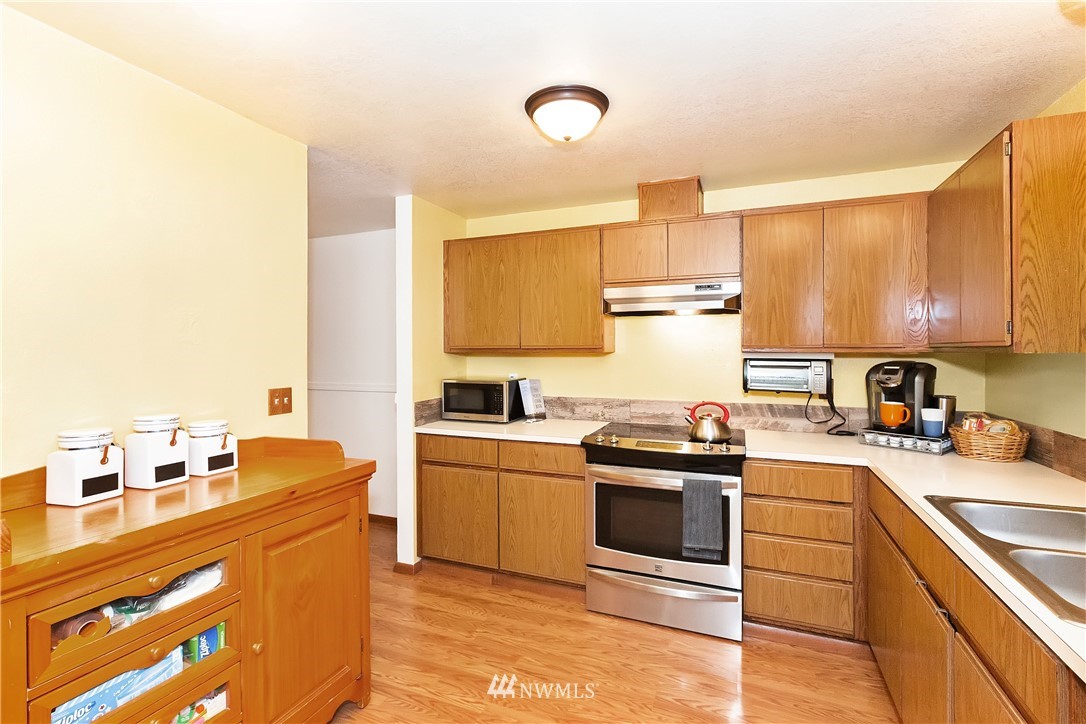 3563 Ridgetop Court Northeast Bremerton, WA 98310 - Photo 7 of 18 Gallery Image 7