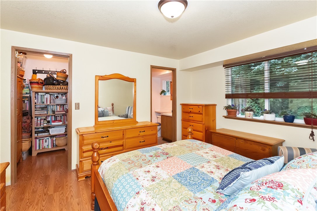 3563 Ridgetop Court Northeast Bremerton, WA 98310 - Photo 9 of 18 Gallery Image 9
