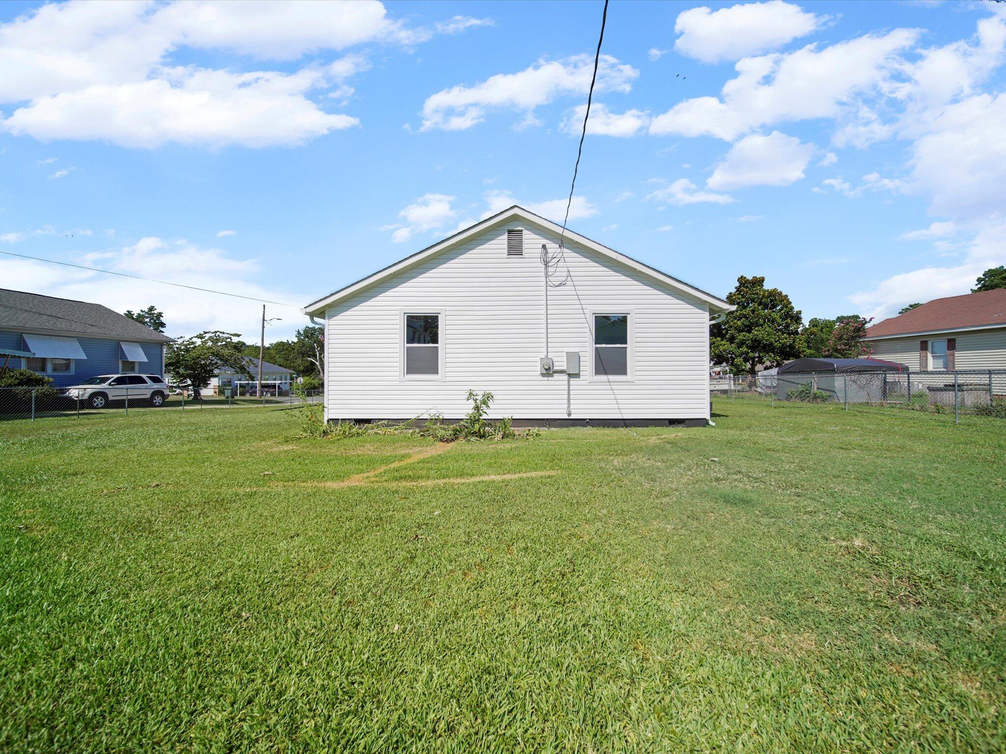 3 Maple Street Great Falls, SC 29055 - Photo 7 of 36 33-DCE01775