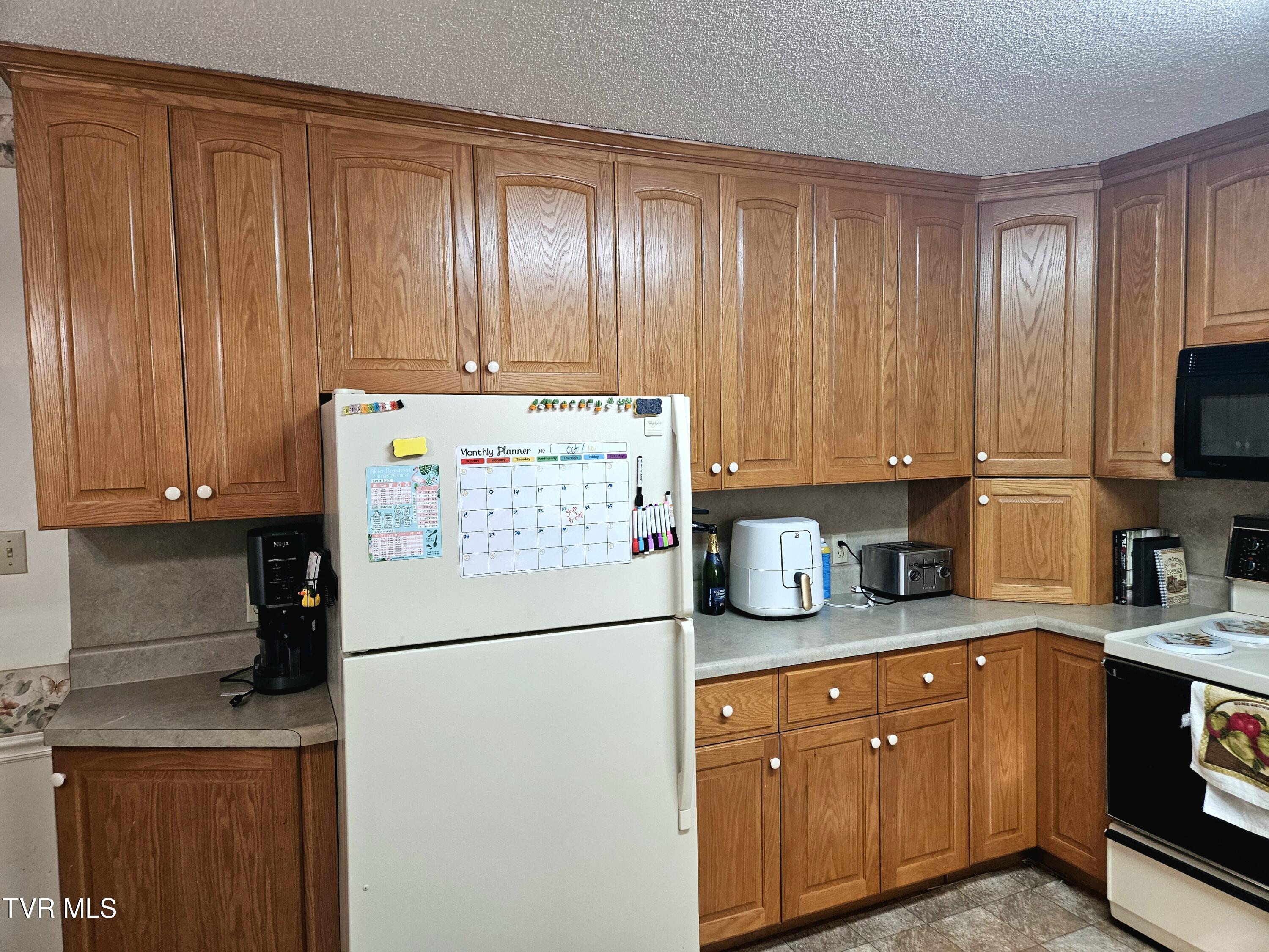 149 Sherwood Circle Ridgeway, VA 24148 - Photo 11 of 39 Kitchencabinets