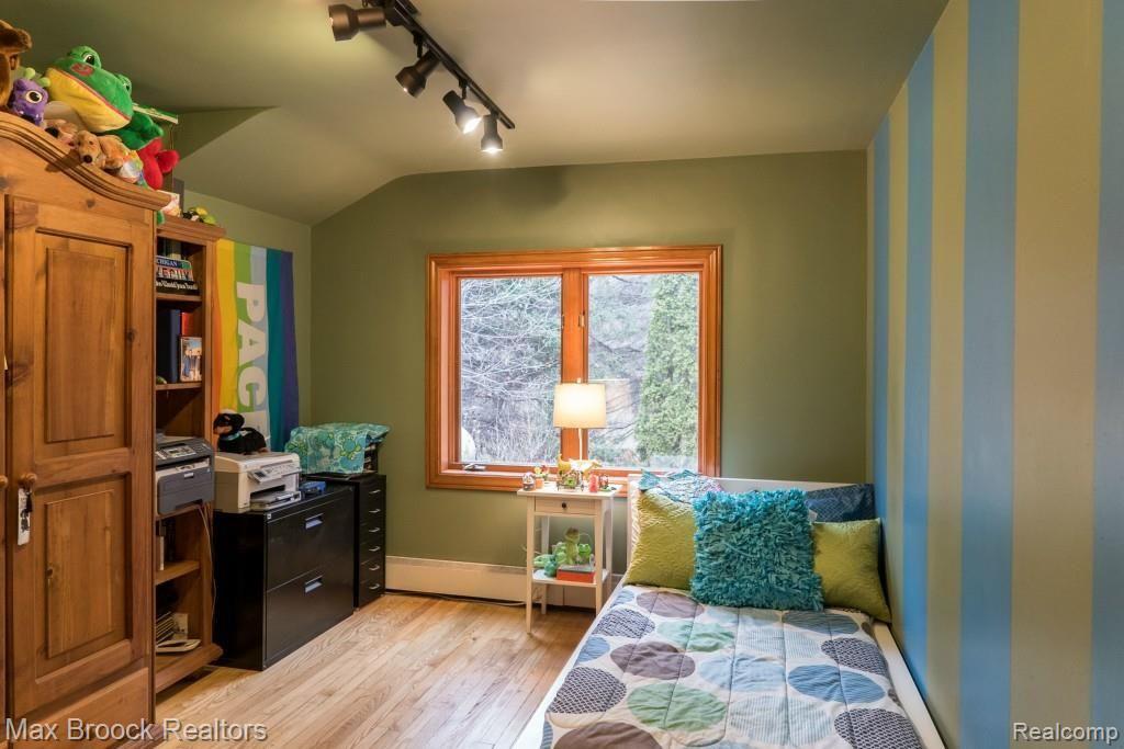 1955 Squirrel Road Bloomfield Hills, MI 48304 - Photo 18 of 36 057_DSC2013.jpg