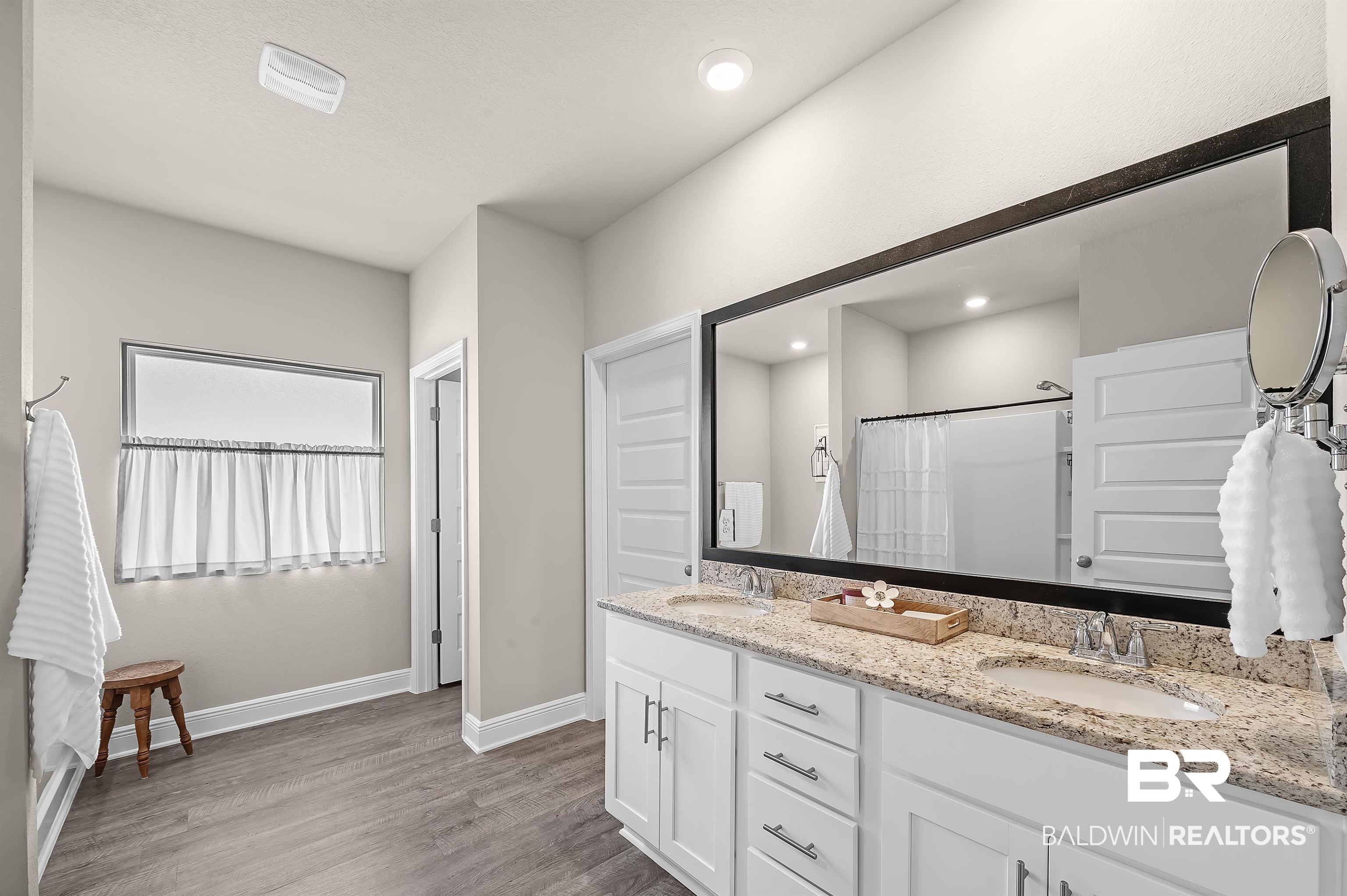 10917 Native Dancer Way Daphne, AL 36526 - Photo 21 of 29 Primary Bathroom
