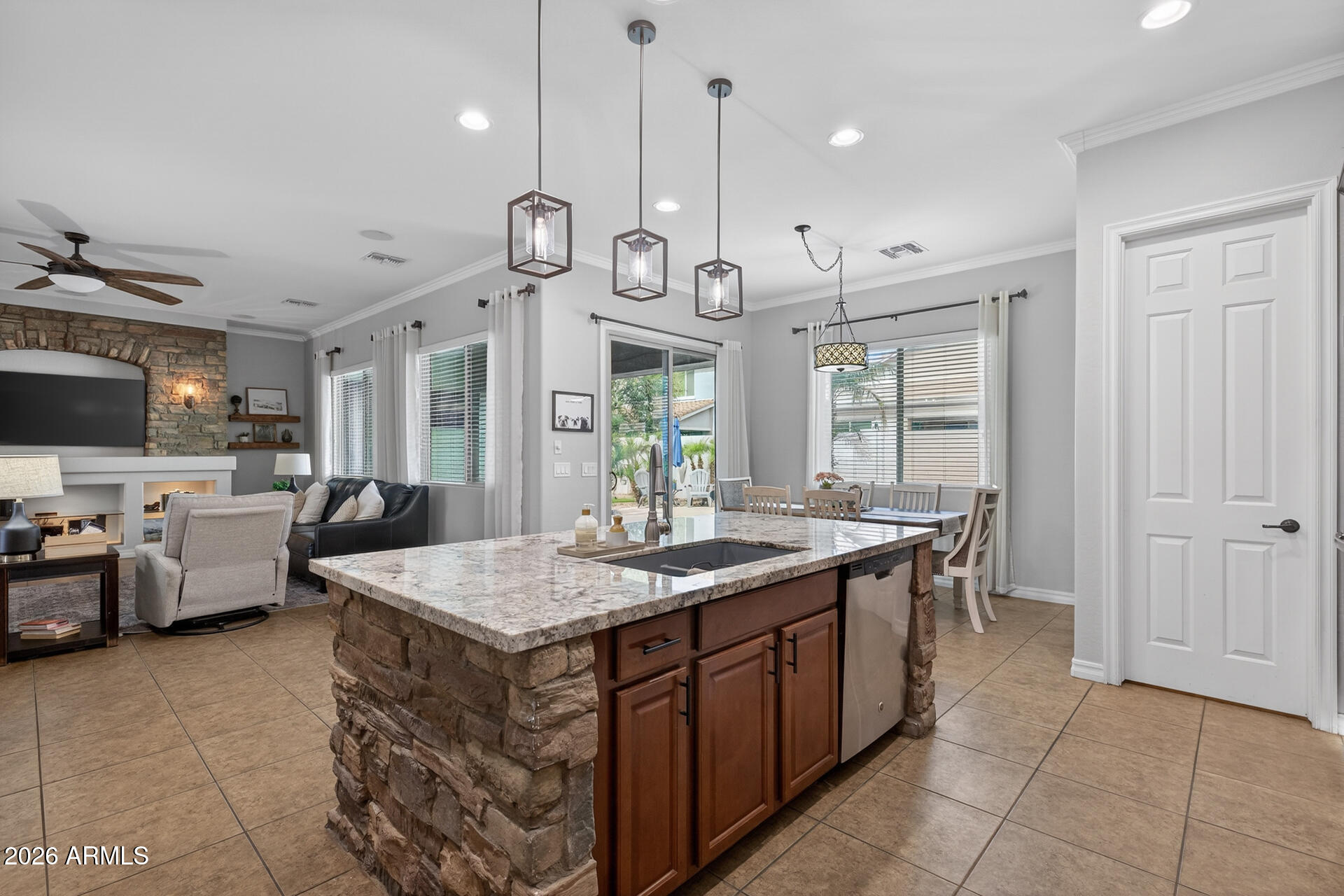 2482 East Plum Street Gilbert, AZ 85298 - Photo 17 of 64 13)KITCHEN