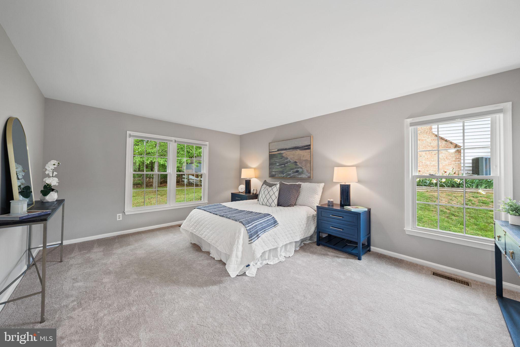 10028 Dellcastle Road Gaithersburg, MD 20886 - Photo 20 of 57 Primary bedroom suite