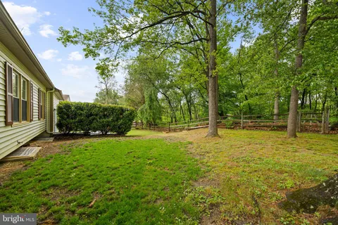 $695,000 | 10028 Dellcastle Road, Gaithersburg, MD 20886