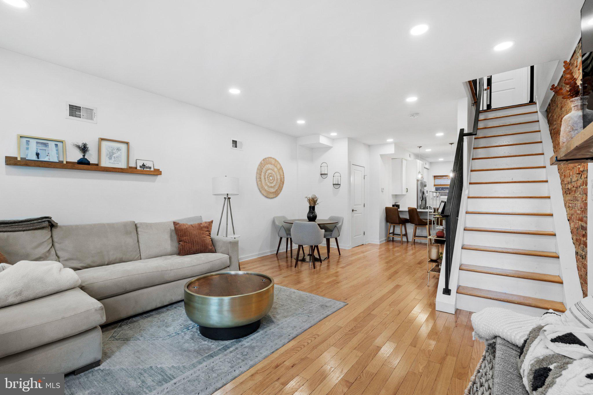 1704 Reed Street Philadelphia, PA 19146 - Photo 4 of 30 Gallery Image 4