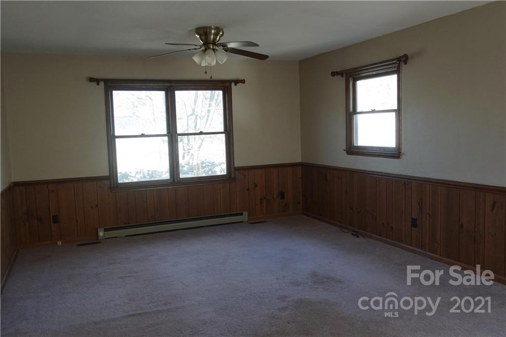 821 Crestridge Road Statesville, NC 28677 - Photo 4 of 25 Gallery Image 4