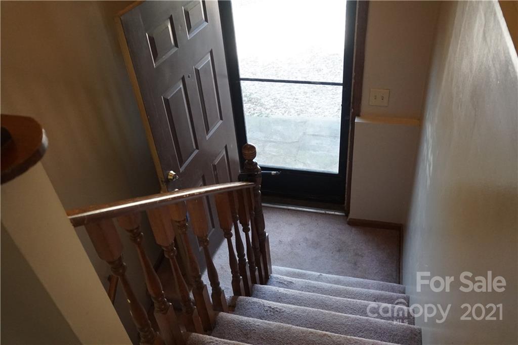 821 Crestridge Road Statesville, NC 28677 - Photo 5 of 25 Gallery Image 5