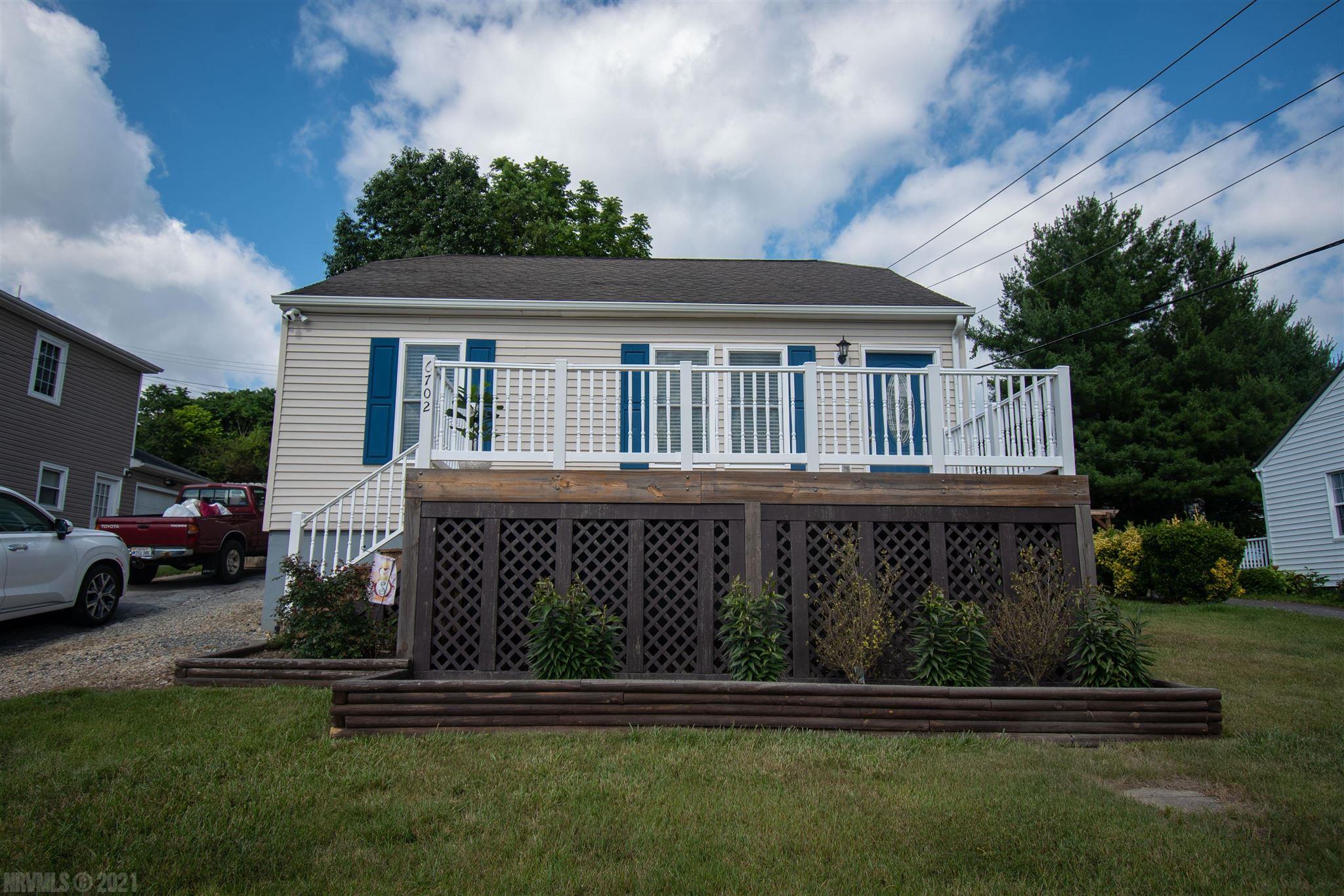 6702 Dudley Ferry Road Radford, VA 24141 - Photo 1 of 34 Gallery Image 1