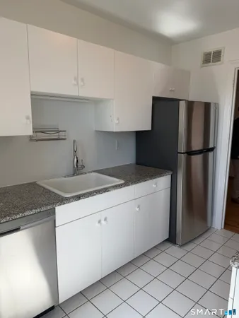 $3,650 | 25 West Elm Street, Unit 43, Greenwich, CT 06830