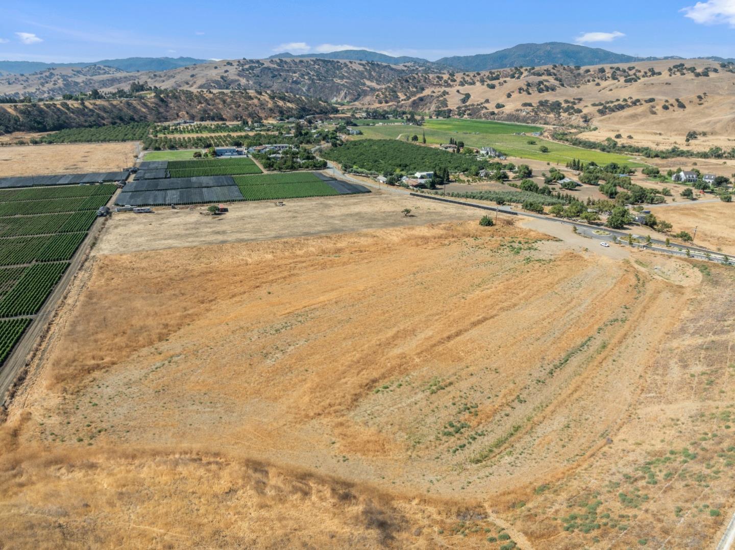 4821 Southside Road Hollister, CA 95023 - Photo 8 of 9 a view of a city