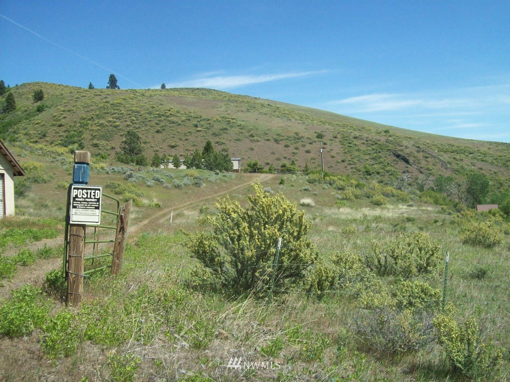 8661 Robbins Road Ellensburg, WA 98926 - Photo 2 of 10 Gallery Image 2