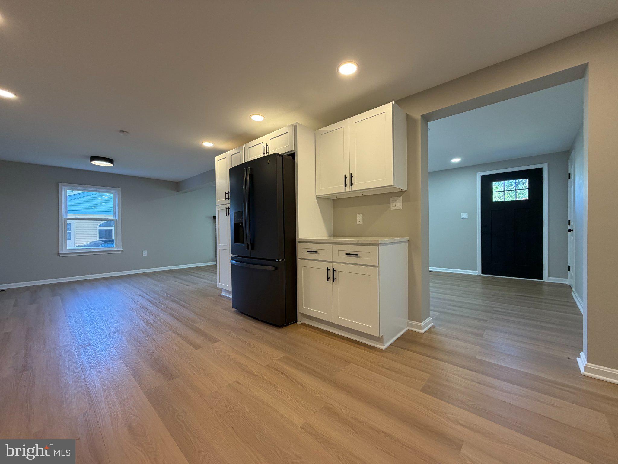 109 Birch Road Stevensville, MD 21666 - Photo 27 of 61 Modern open space with natural light.