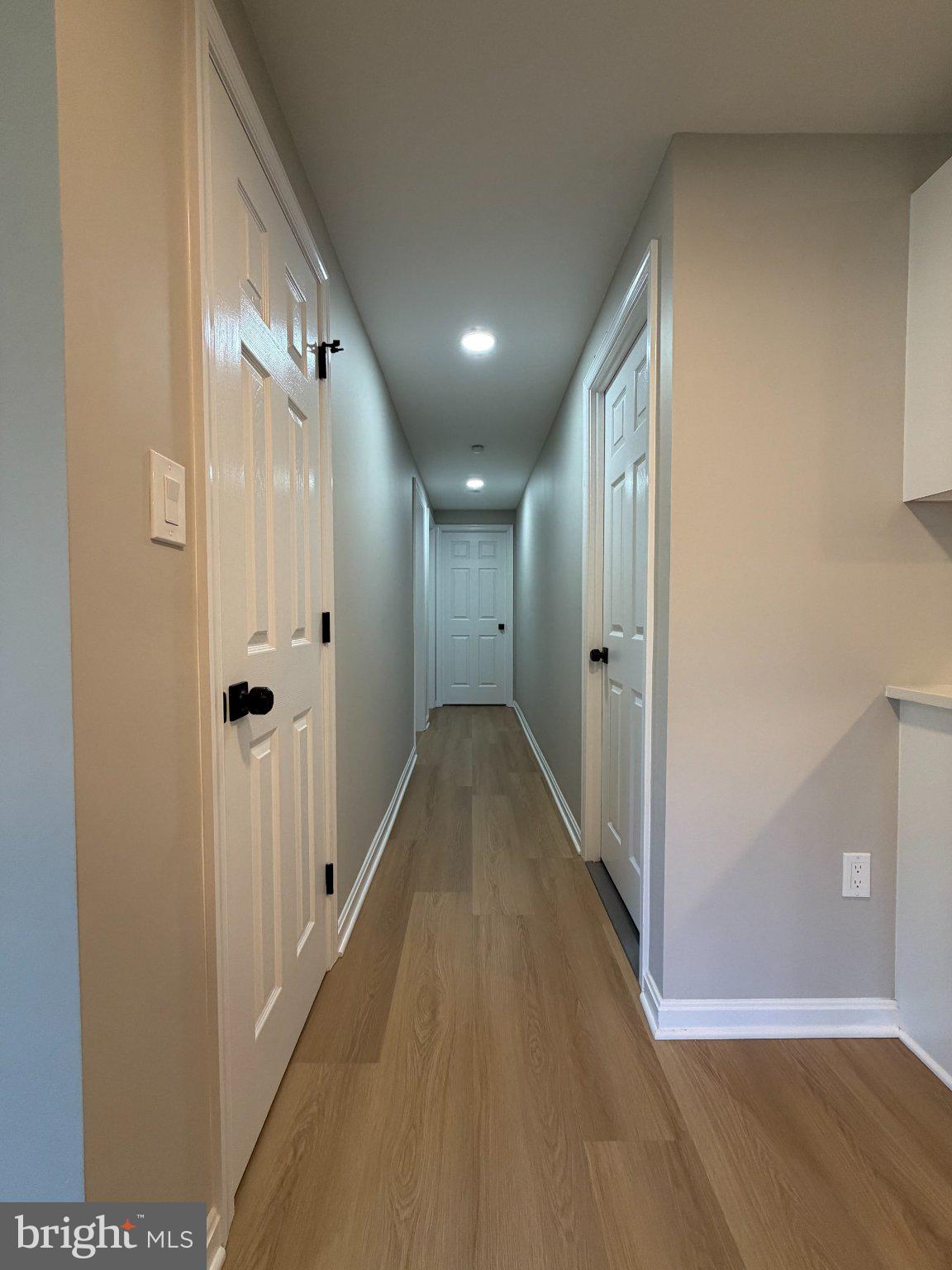 109 Birch Road Stevensville, MD 21666 - Photo 37 of 61 Inviting hallway with modern finishes.