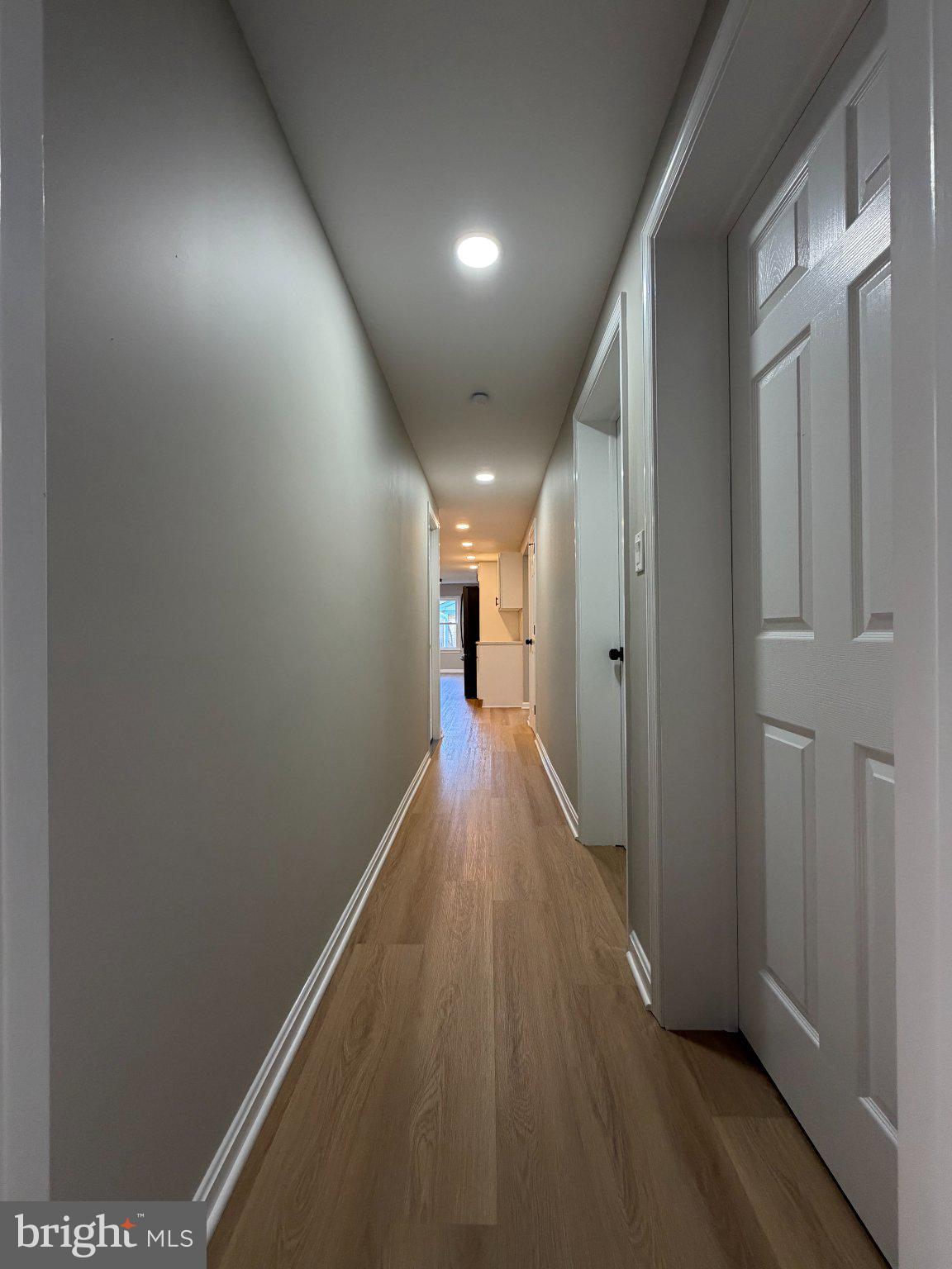 109 Birch Road Stevensville, MD 21666 - Photo 45 of 61 Bright and inviting hallway space.