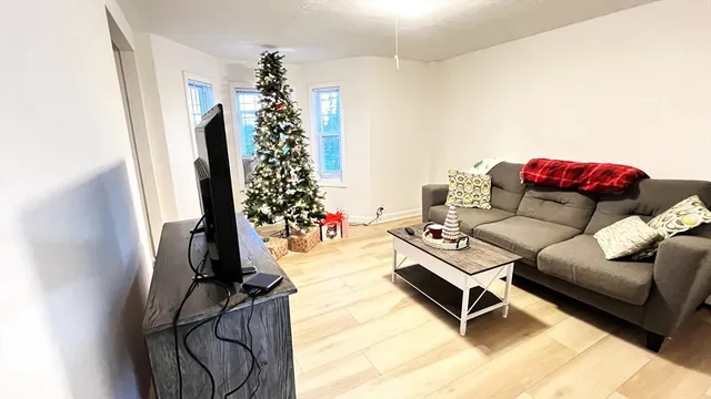 $2,800 | 50 Conant Street, Unit A, Danvers, MA 01923