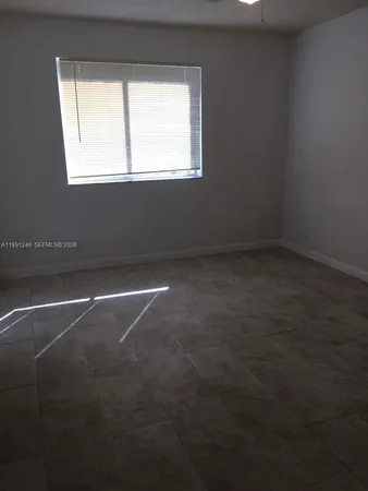 $1,900 | 719 Gardens Drive, Unit 106, Pompano Beach, FL 33069