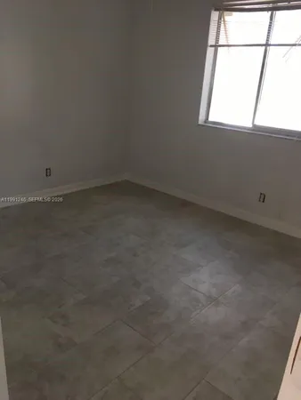 $1,900 | 719 Gardens Drive, Unit 106, Pompano Beach, FL 33069