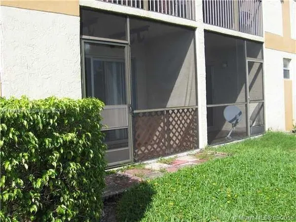 $1,900 | 719 Gardens Drive, Unit 106, Pompano Beach, FL 33069