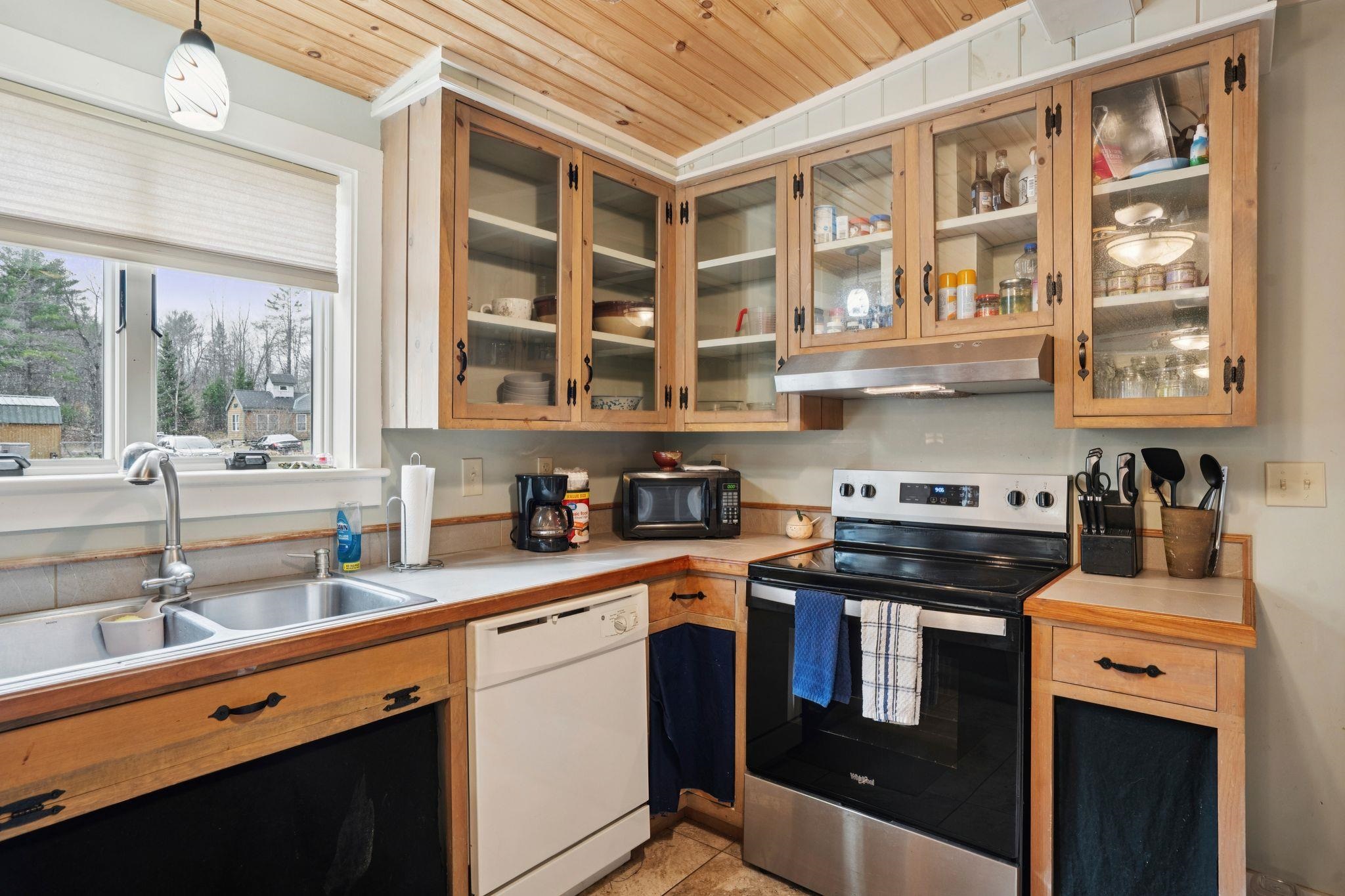 17 Keyes Hollow Road Lempster, NH 03605 - Photo 5 of 26