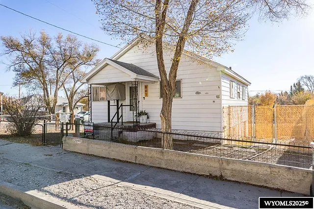 $232,000 | 801 McKeehan Avenue, Rock Springs, WY 82901