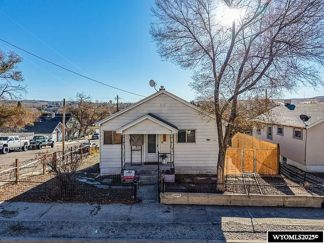 $232,000 | 801 McKeehan Avenue, Rock Springs, WY 82901