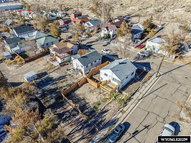 $232,000 | 801 McKeehan Avenue, Rock Springs, WY 82901
