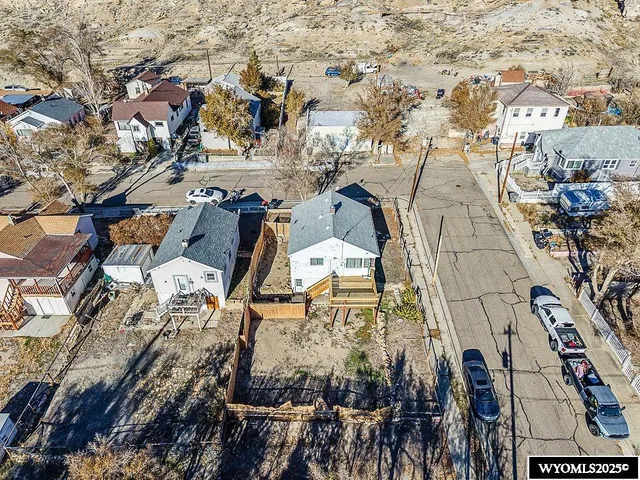 $232,000 | 801 McKeehan Avenue, Rock Springs, WY 82901