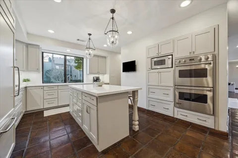 $1,295,000 | 10818 Pepper Lane, Houston, TX 77079