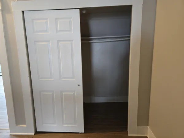 $1,575 | 155 North Main Street, Unit 2, Newport, NH 03773
