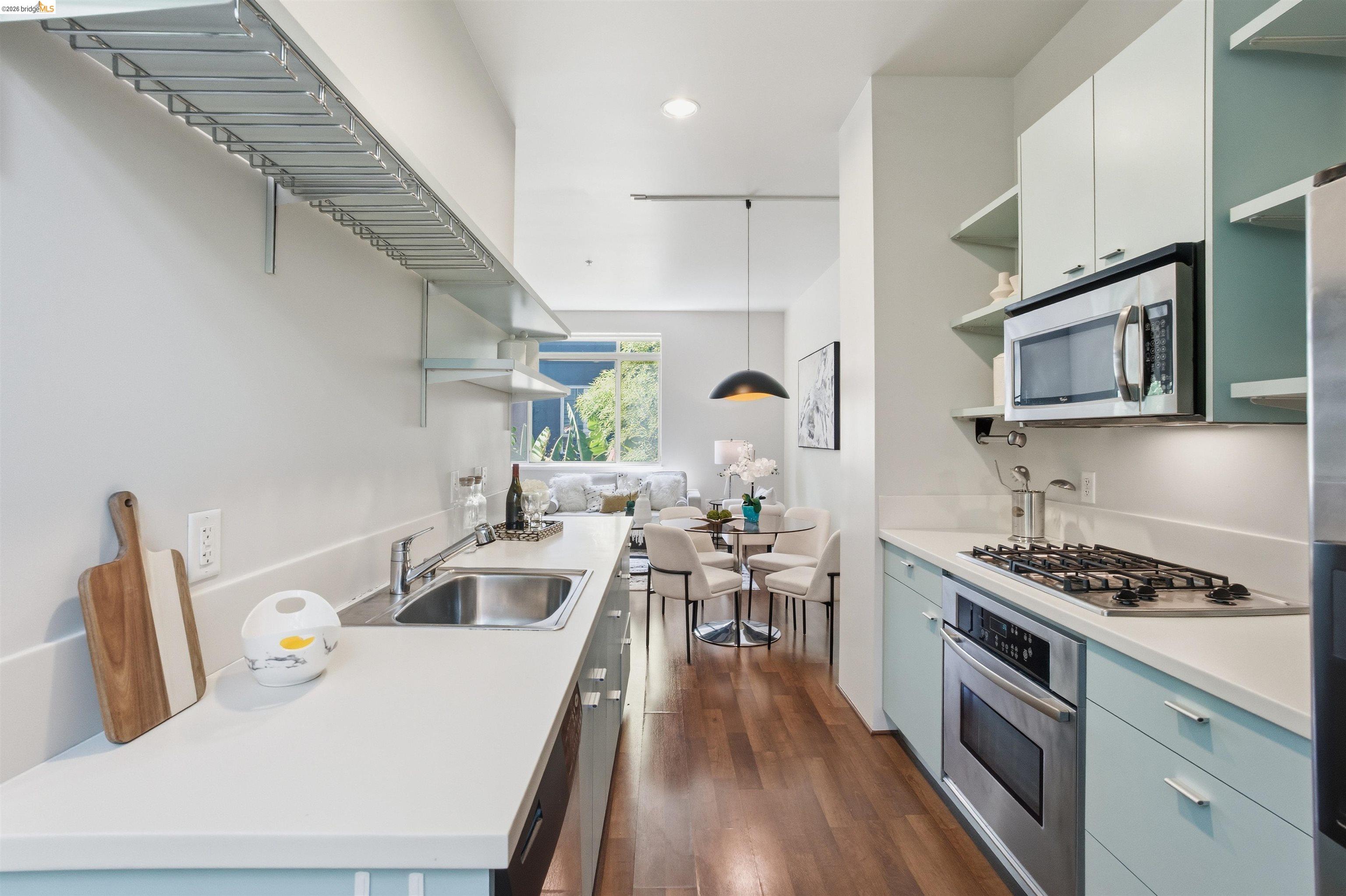 1253 Pine Street Oakland, CA 94607 - Photo 13 of 41