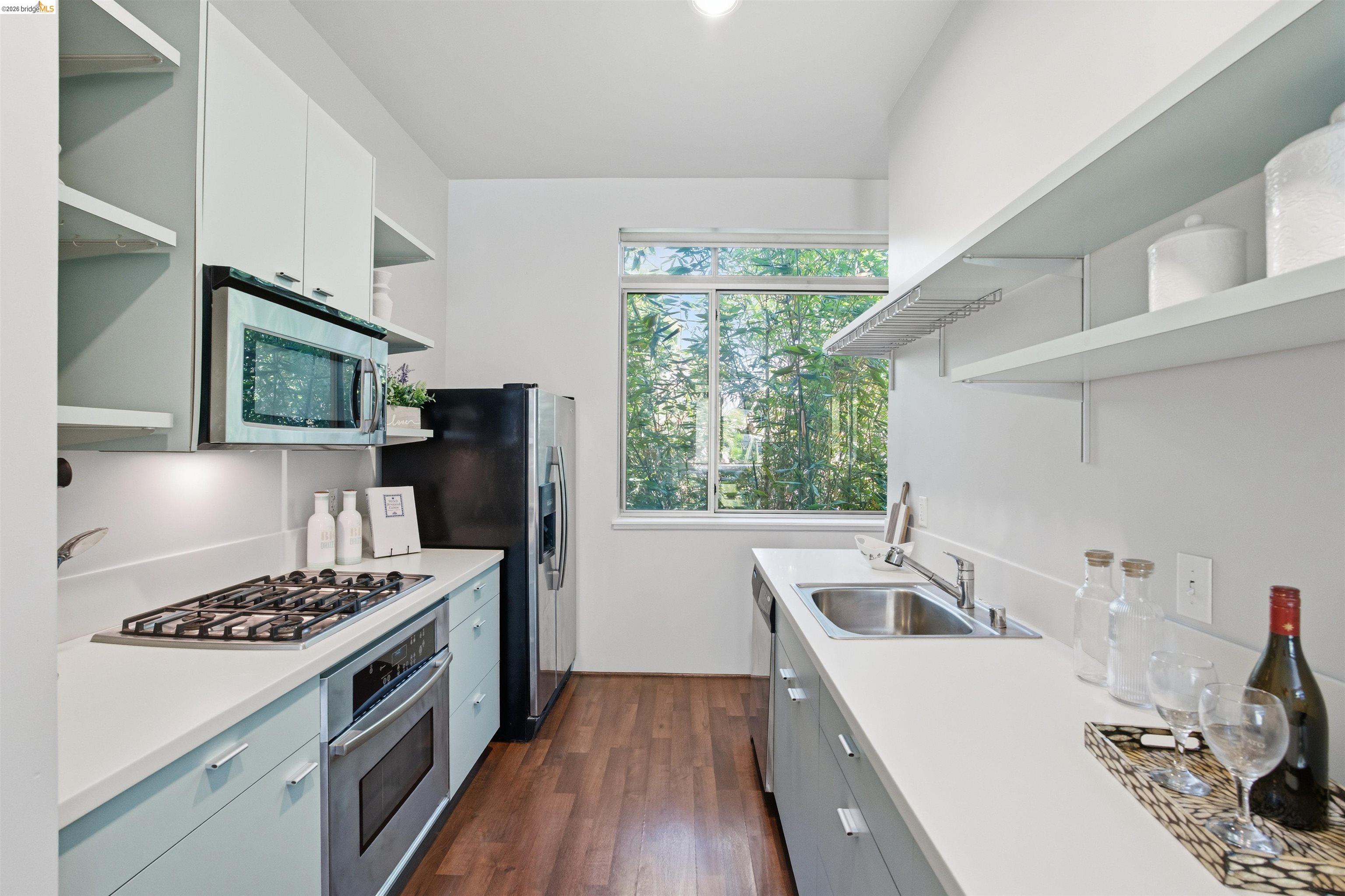 1253 Pine Street Oakland, CA 94607 - Photo 15 of 41