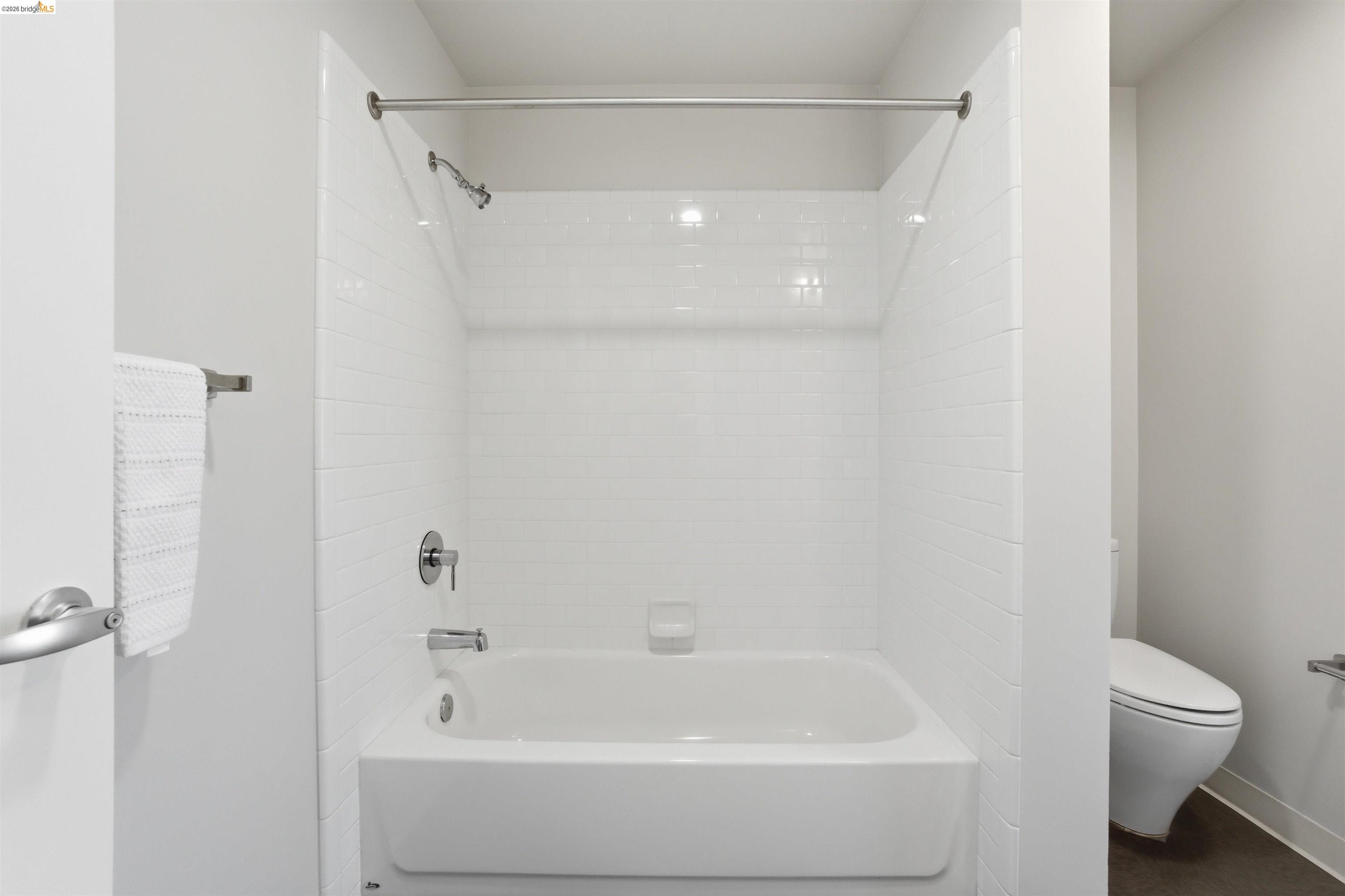 1253 Pine Street Oakland, CA 94607 - Photo 29 of 41